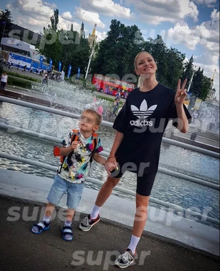 Предполагаемая любовница Аскольда Запашного Диана Таланина с сыном Аскольдом. Фото: Инстаграм (запрещён в РФ) героини материала