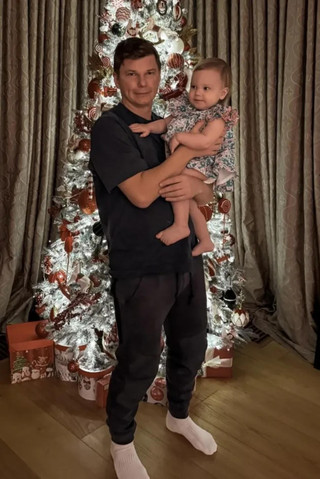 Андрей Аршавин с дочерью. Фото: Инстаграм (запрещен в РФ) @ana___010