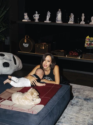 Фото: Инстаграм (запрещён в РФ) @halfbloodval