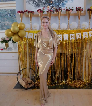 Мерьем Узерли. Фото: Instagram (Запрещён в РФ) @meryemuzerlimeryem