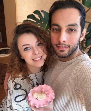 Женя Огурцова с мужем. Фото: Инстаграм (запрещен в РФ) Жени Огурцовой