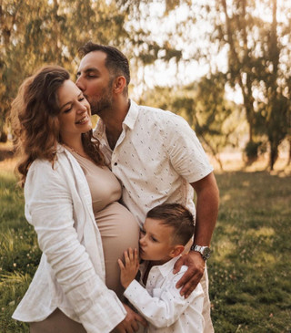 Женя Огурцова с мужем и сыном. Фото: Инстаграм* Жени Огурцовой