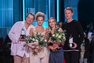 3 место: пара Марат Башаров и Оксана Домнина, пара — Иван Скобрев и Виктория Синицина.Фото: Super / Марченко Александра