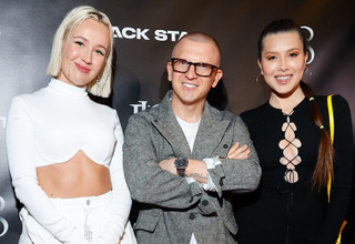 Пашу с Клавой Кокой и Аннет Сай на открытии лаунжа в Москве. Фото: пресс-служба Black Star / Александра Никольская-Волконская