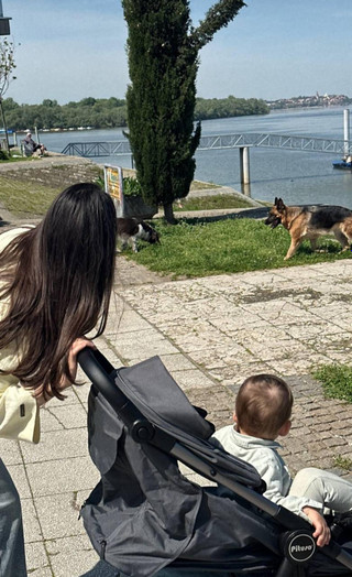  Ивана Малич с сыном.  Фото: Инстаграм (запрещён в РФ) @bikovic