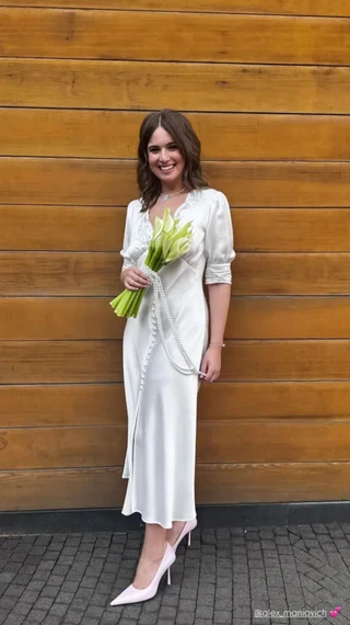 Александра Маниович на свадебной церемонии. Фото: Инстаграм* @alex_maniovich