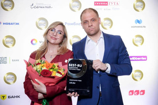 Главный редактор Life Марина Фещенко и генеральный директор объединенной редакции Life и Shot Денис Арапов. Фото: пресс-служба