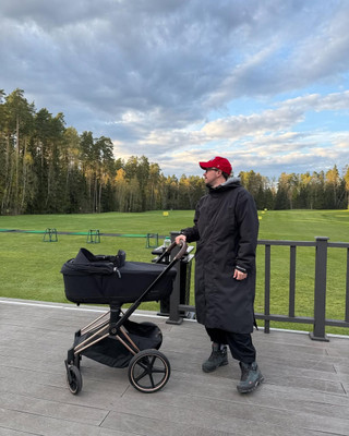 Александр Петров с сыном. Фото: Инстаграм (запрещён в РФ) @actorsashapetrov