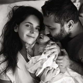 Лиза Моряк и Сарик Андреасян с новорожденной дочерью Шарлиз. Фото: Инстаграм* @moryakliza