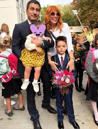 Сергей Абгарян и Анастасия Стоцкая с детьми, 2018 год. Фото: Инстаграм* @100tskaya