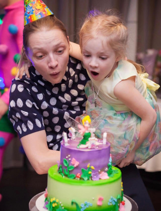 Екатерина Вилкова с дочерью. Фото: Instagram (Запрещён в РФ) @oldkavilochka