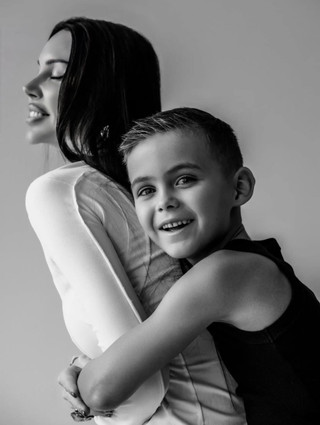 Оксана Самойлова с сыном Давидом. Фото: Инстаграм (запрещён в РФ) @samoylovaoxana