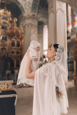 Маша и Роберт Герберы с дочерью. Фото: ТГ-канал thegerberslive 