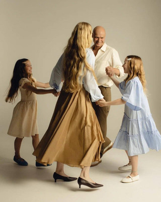 Юра Борисов с семьёй. Фото: Инстаграм (запрещён в РФ) @prababoushka