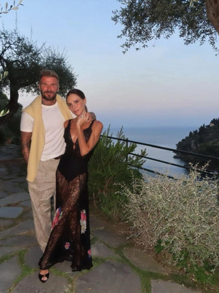 Виктория и Дэвид Бекхэм. Фото: Инстаграм (запрещён в РФ) @victoriabeckham