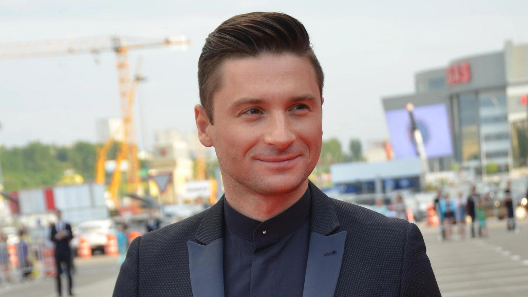 Сергей Лазарев