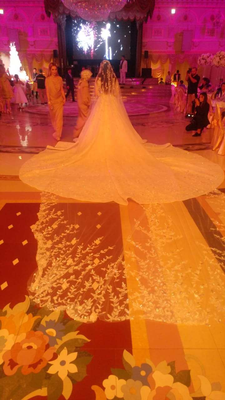 Роскошное платье