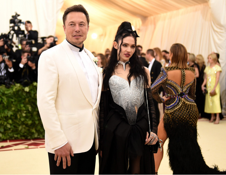 Илон Маск и Граймс. Фото: соцсети