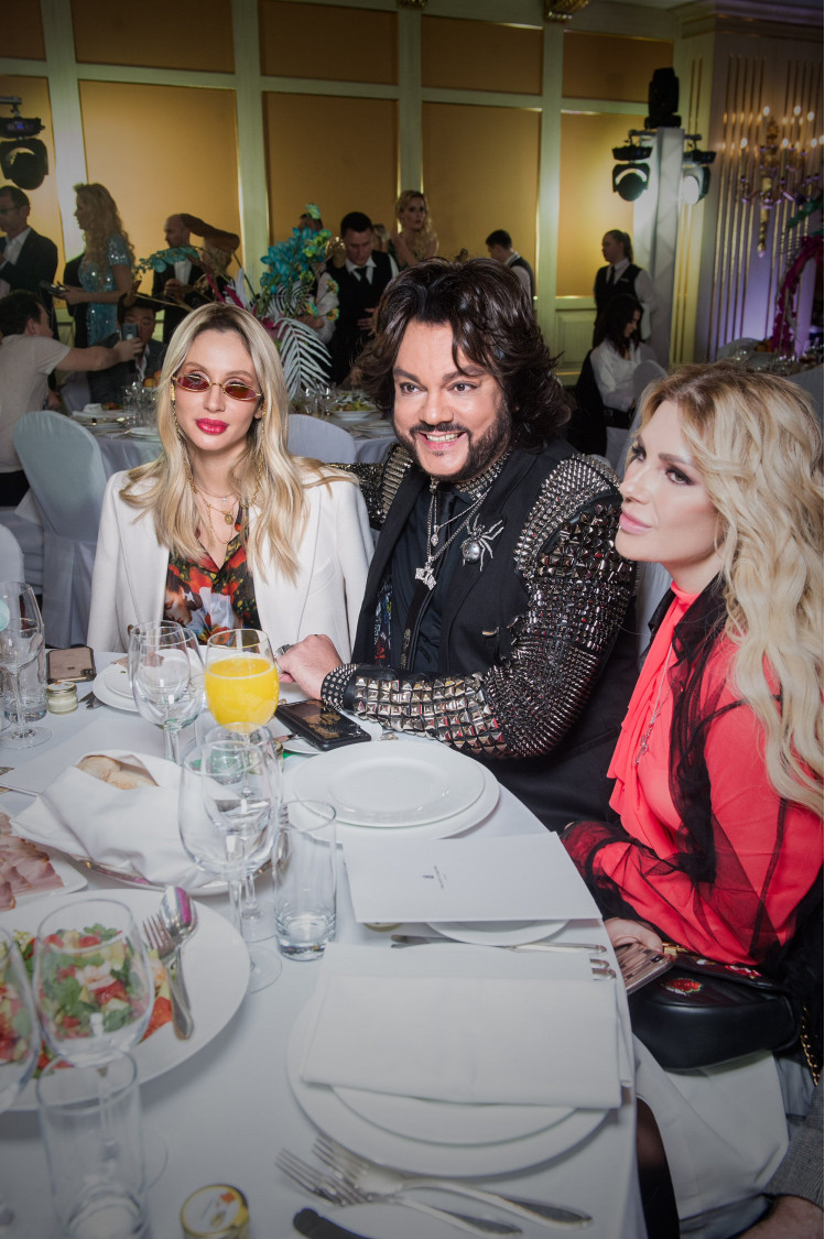 Светлана Лобода, Филипп Киркоров,Katya Guseva. Фото: Super