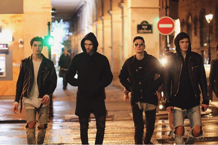 Братья Дулатовы