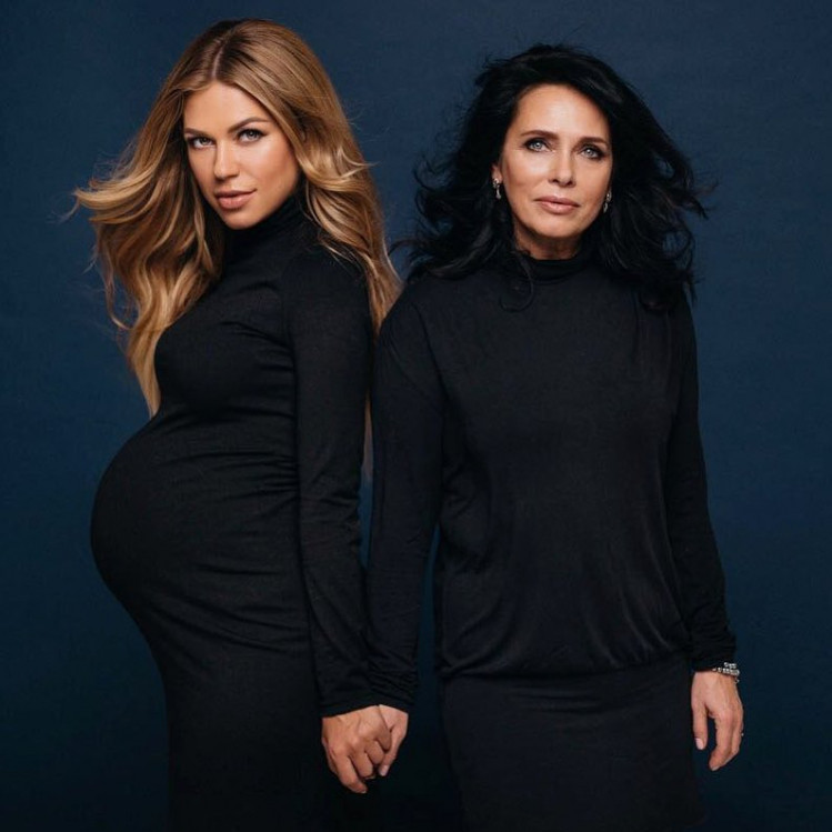 Рита с мамой. Фото: Instagram