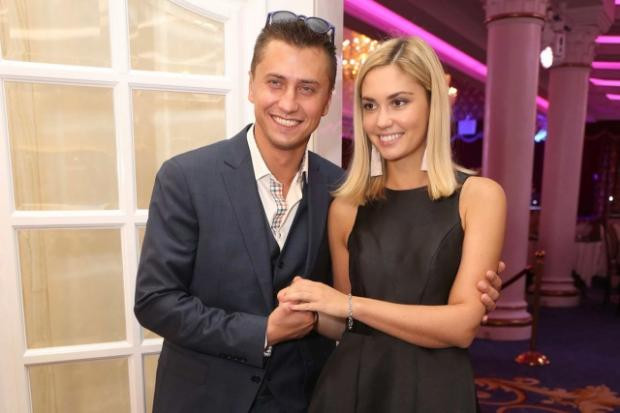 Павел Прилучный и его жена Агата Муцениеце. Фото: социальные сети