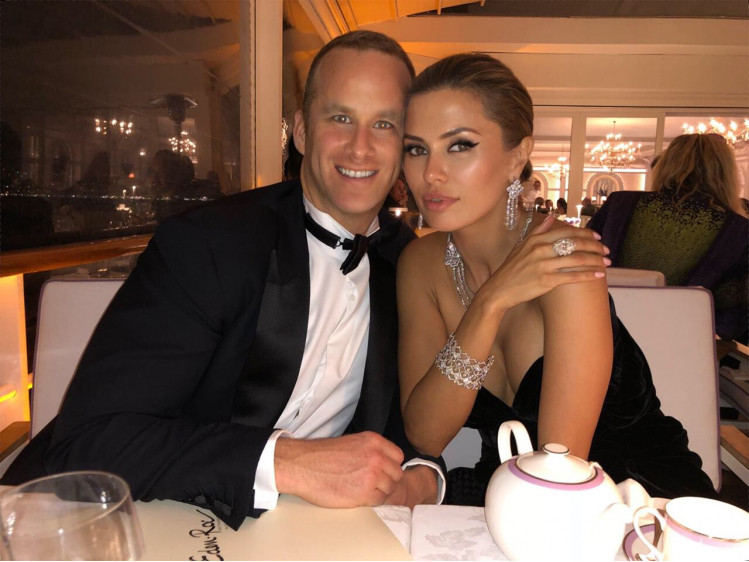 Виктория Боня в платье Bella Potemkina