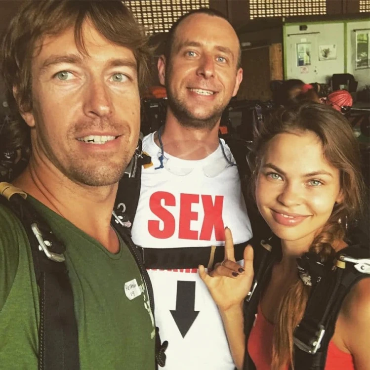 Алекс Лесли (слева) и Настя Рыбка (справа). Фото: соцсети