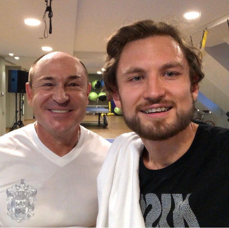 Евгений Савельев с отцом Валерием. Фото: Instagram