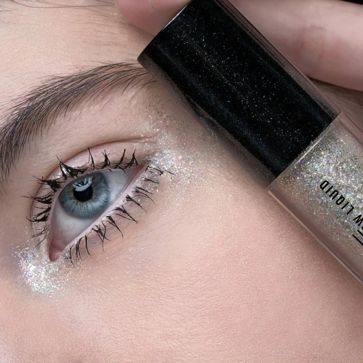 Фото: Instagram @maccosmeticsrussia