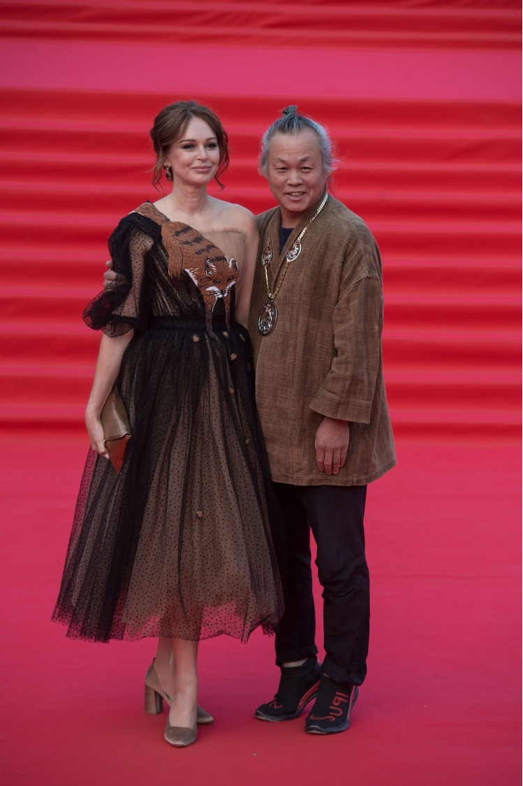 Ирина Безрукова и Ким Ки Дук. Фото: Super.ru