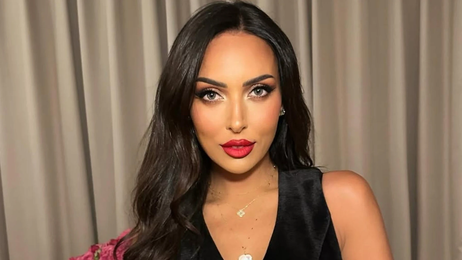 Алсу. Фото: Инстаграм* @alsou_a