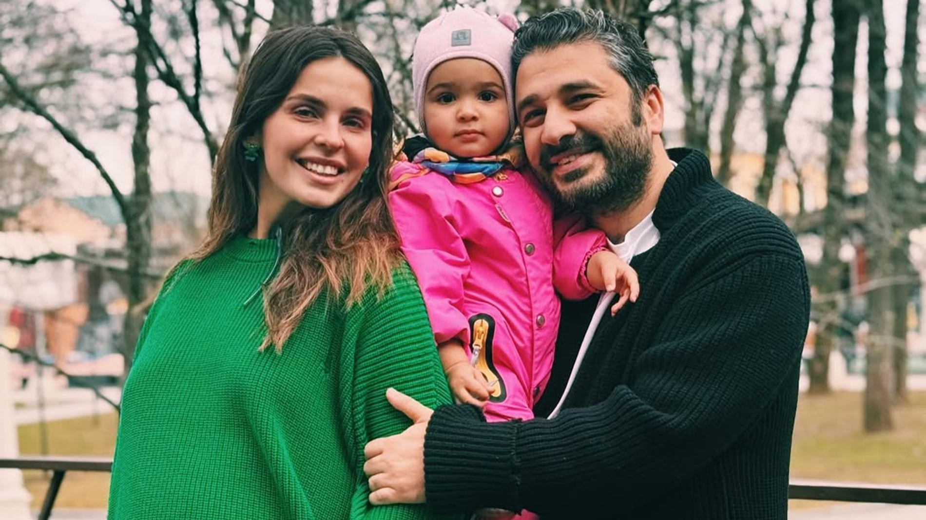 Лиза Моряк и Сарик Андреасян с дочерью. Фото: Инстаграм (запрещён в РФ) @moryakliza