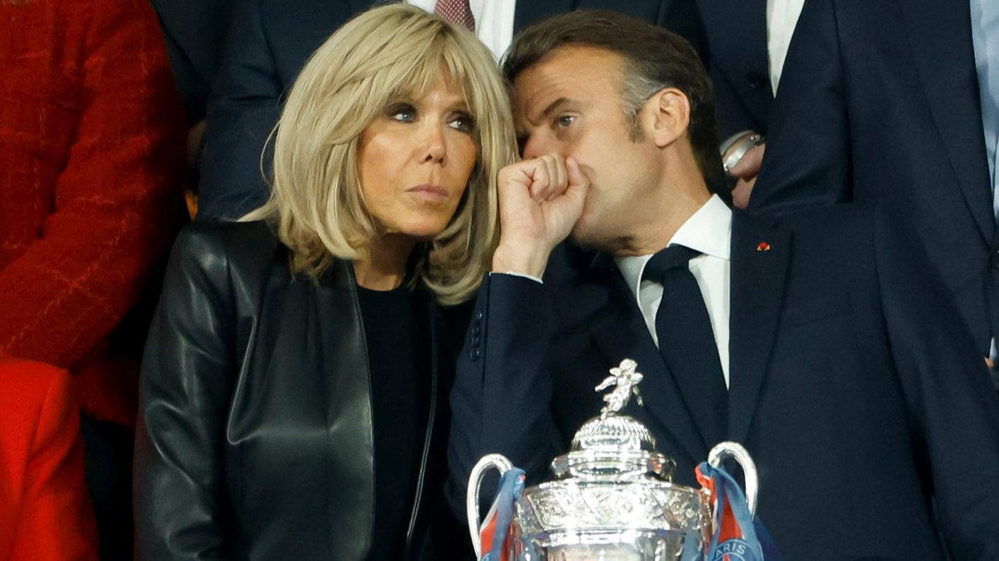 Эмманюэль Макрон с супругой Брижит. Фото: Getty Images