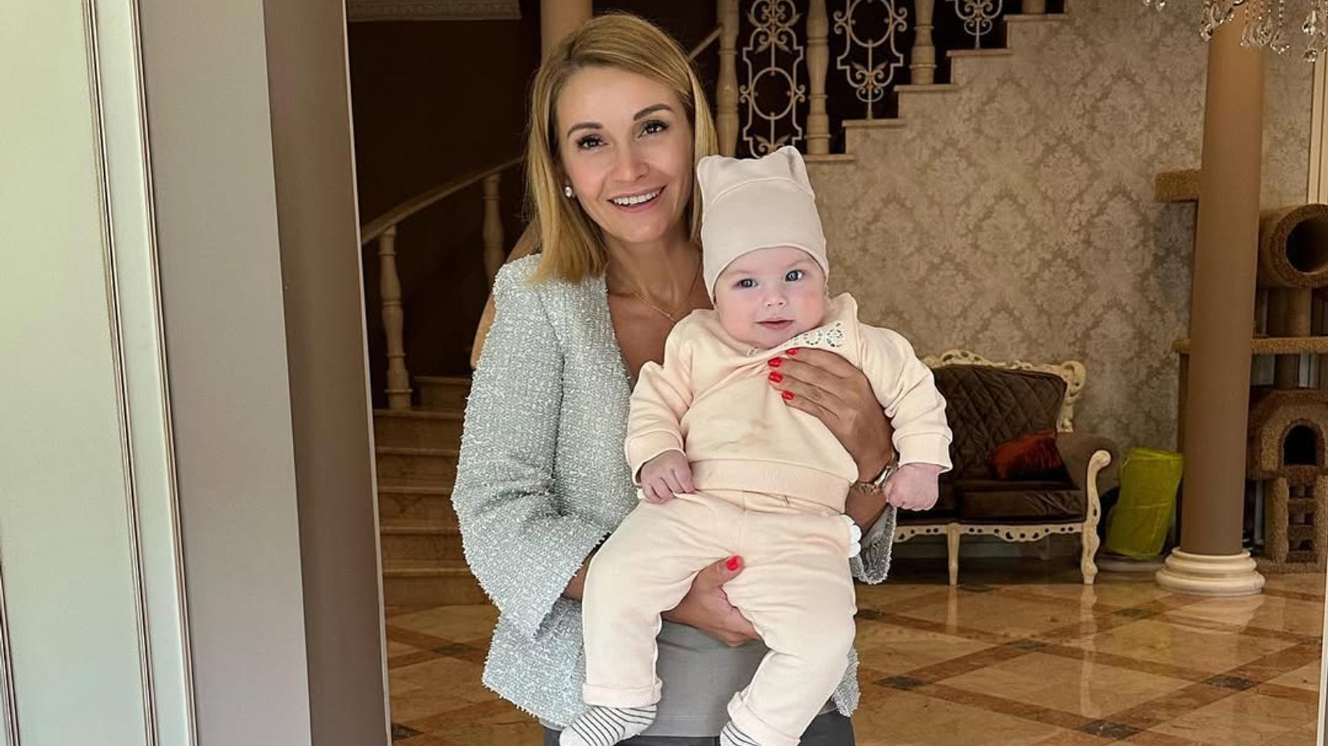 Ольга Орлова с дочерью Аней. Фото: Инстаграм* @olgaorlova1311