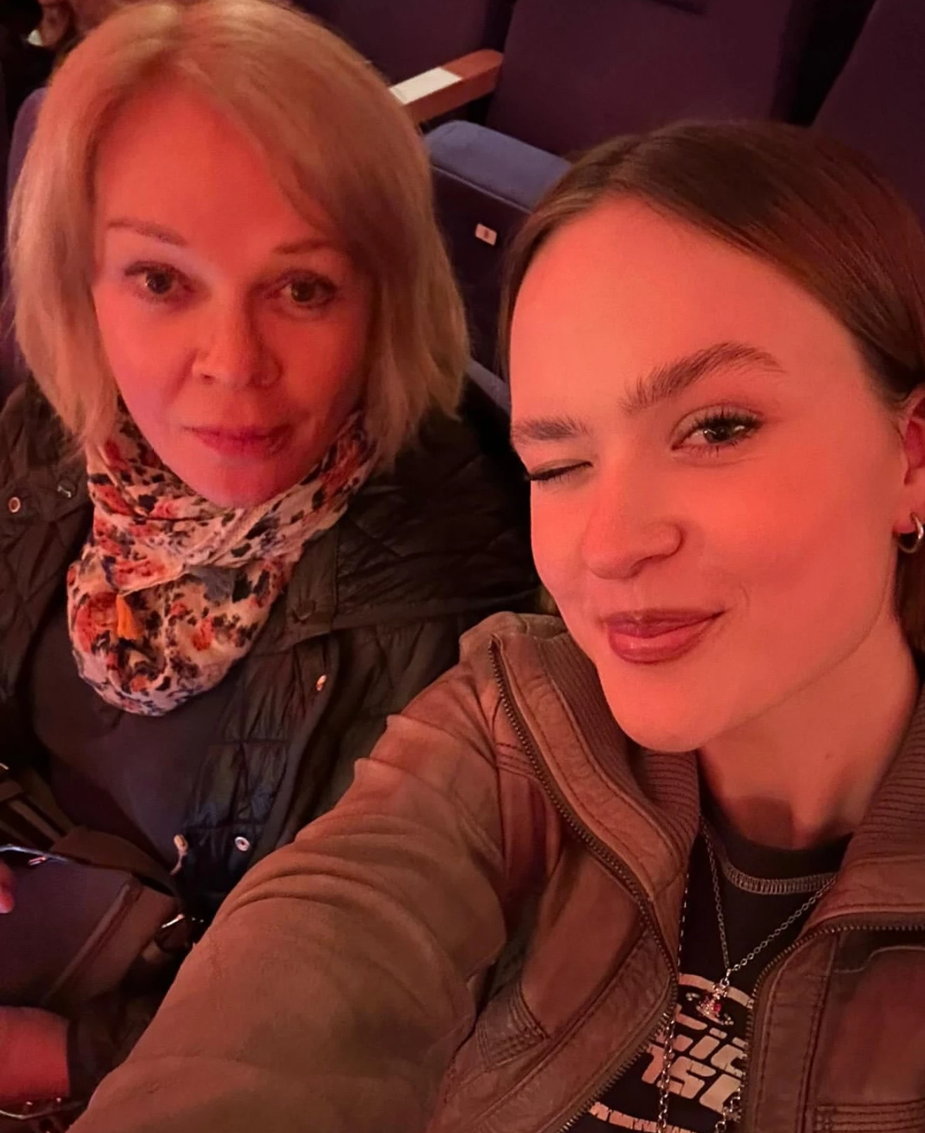 Елена Валюшкина с дочерью. Фото:  Cоцсети Елены Валюшкиной