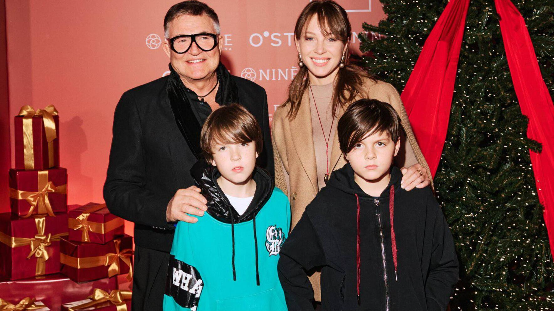 Полина Диброва с бывшим мужем и сыновьями. Фото: Telegram @dibrovapolina