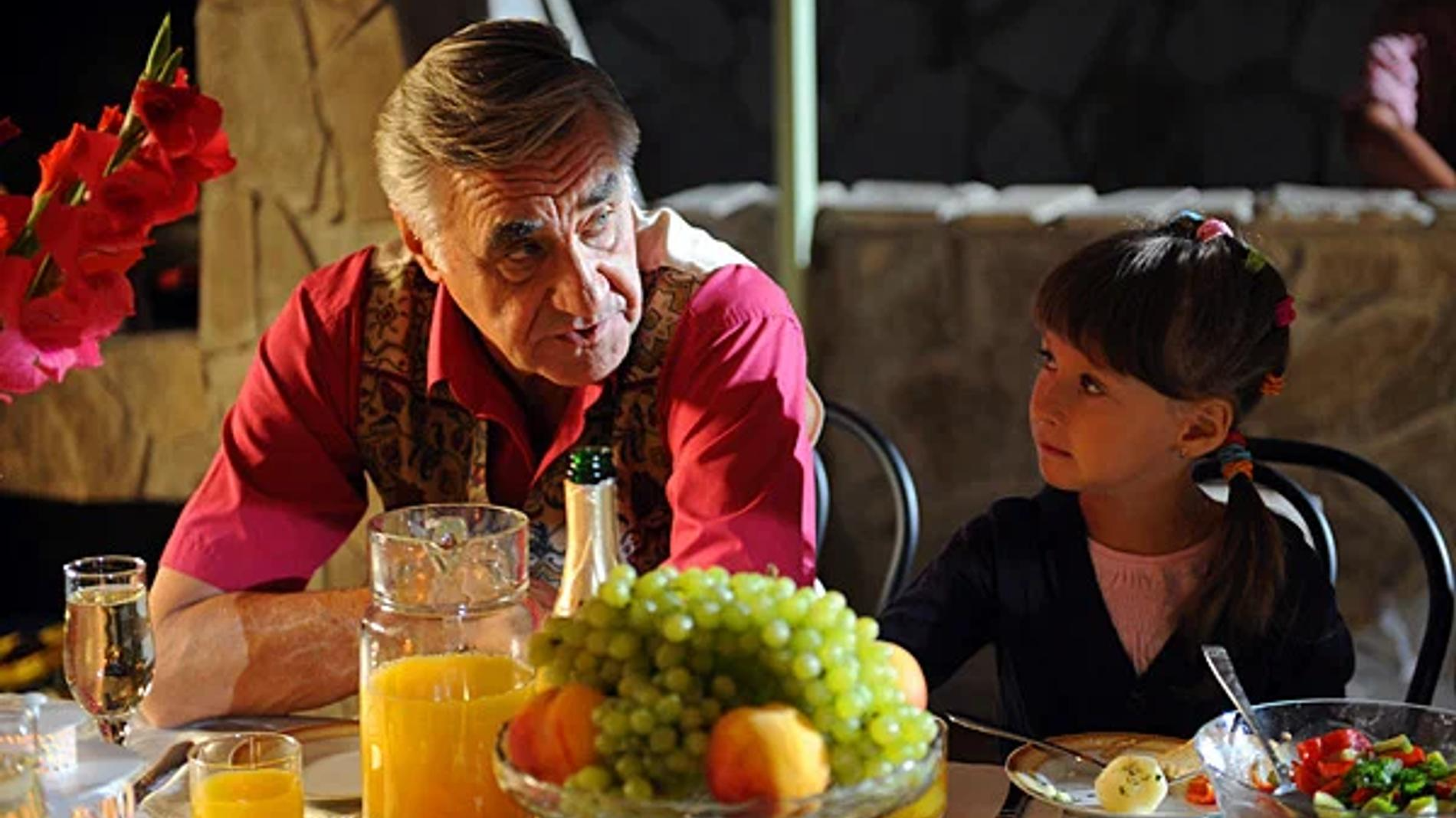 Кадр из сериала «Сваты-4»: Кинопоиск