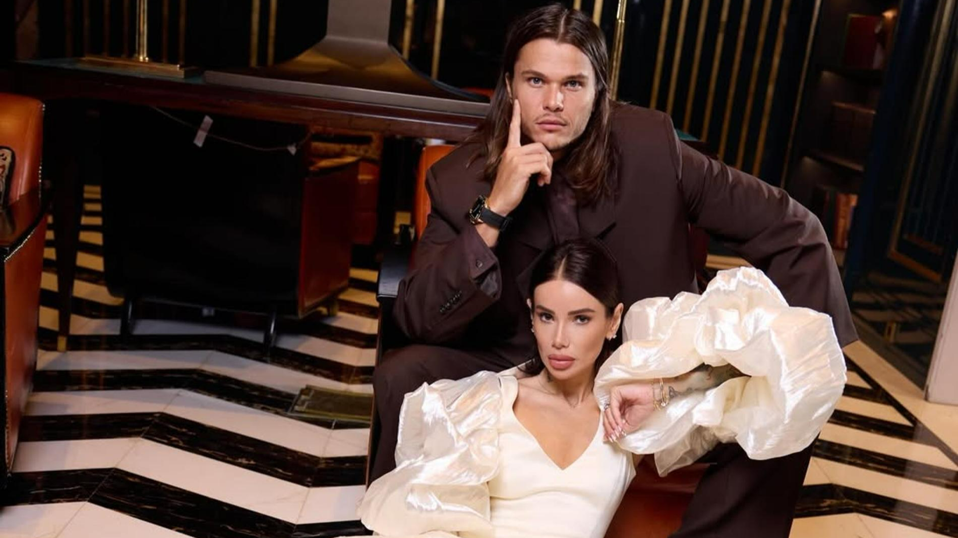 Айза-Лилуна Ай с мужем. Фото: Инстаграм (запрещён в РФ) @aizalovesam