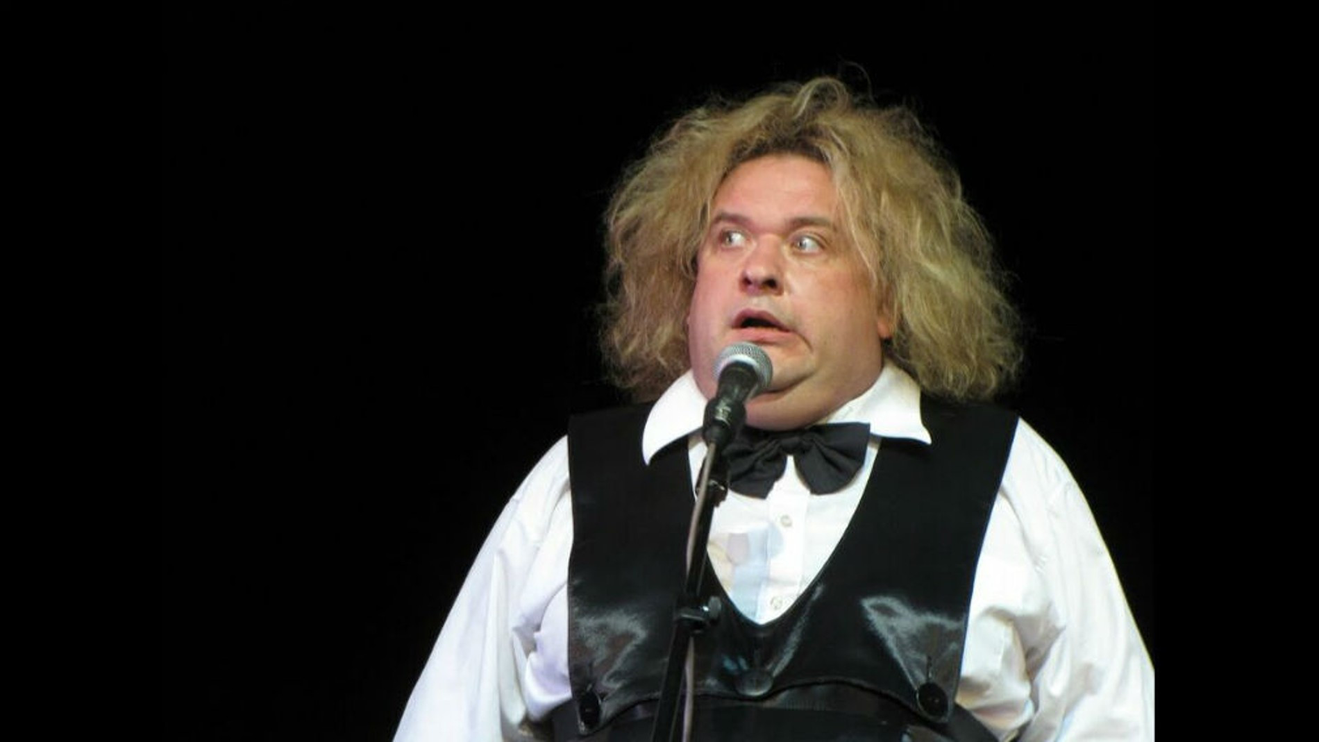 Кадр из «Кривого зеркала»