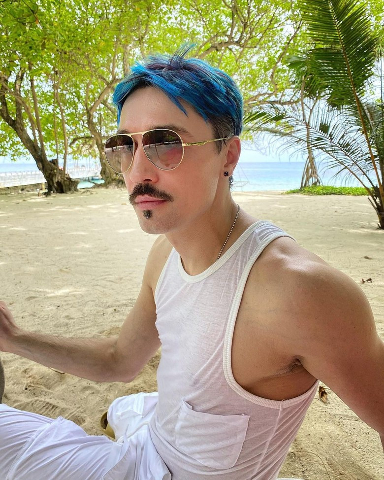 Instagram @bilanofficial