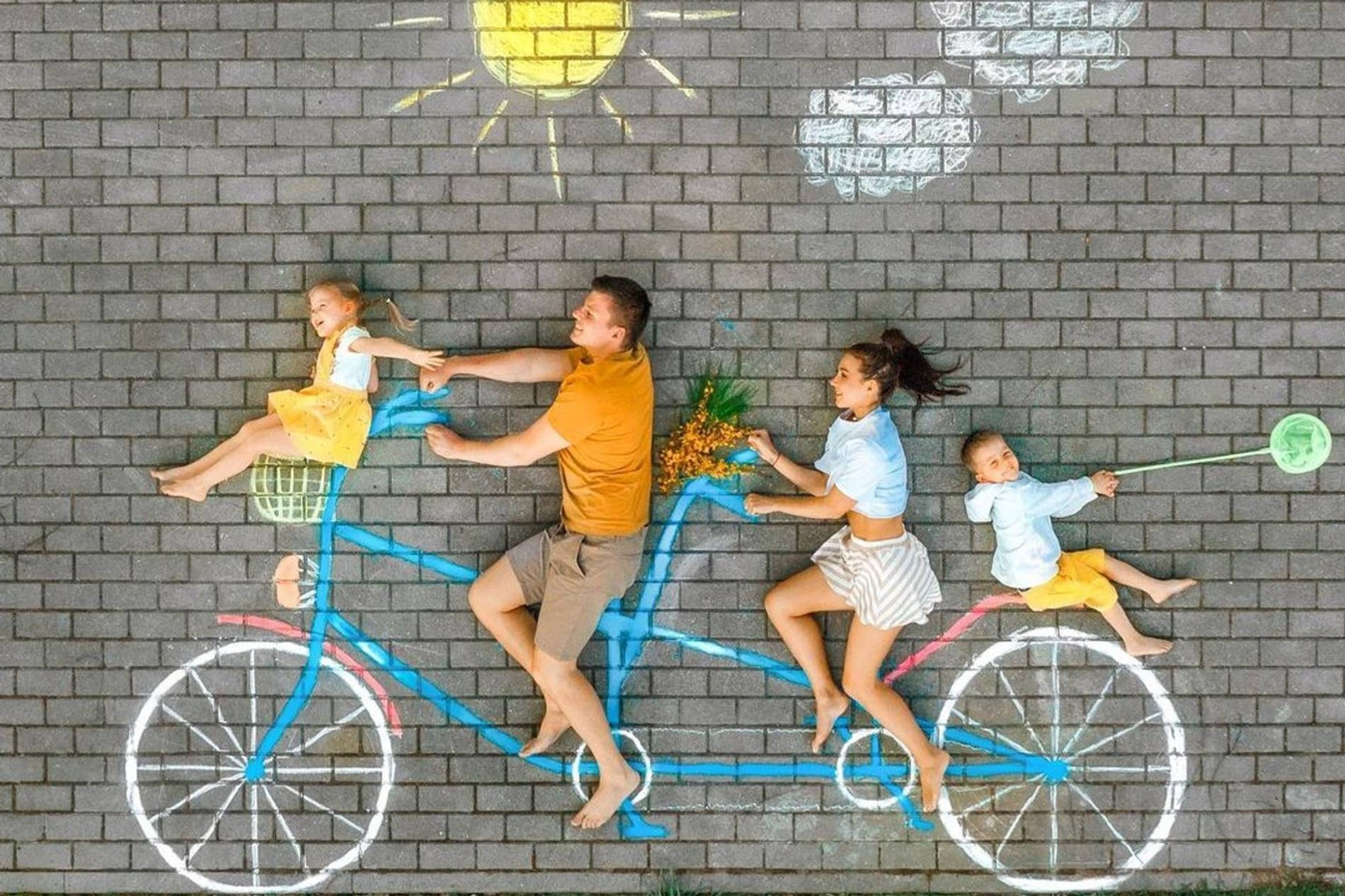 Валерия Чекалина с семьей