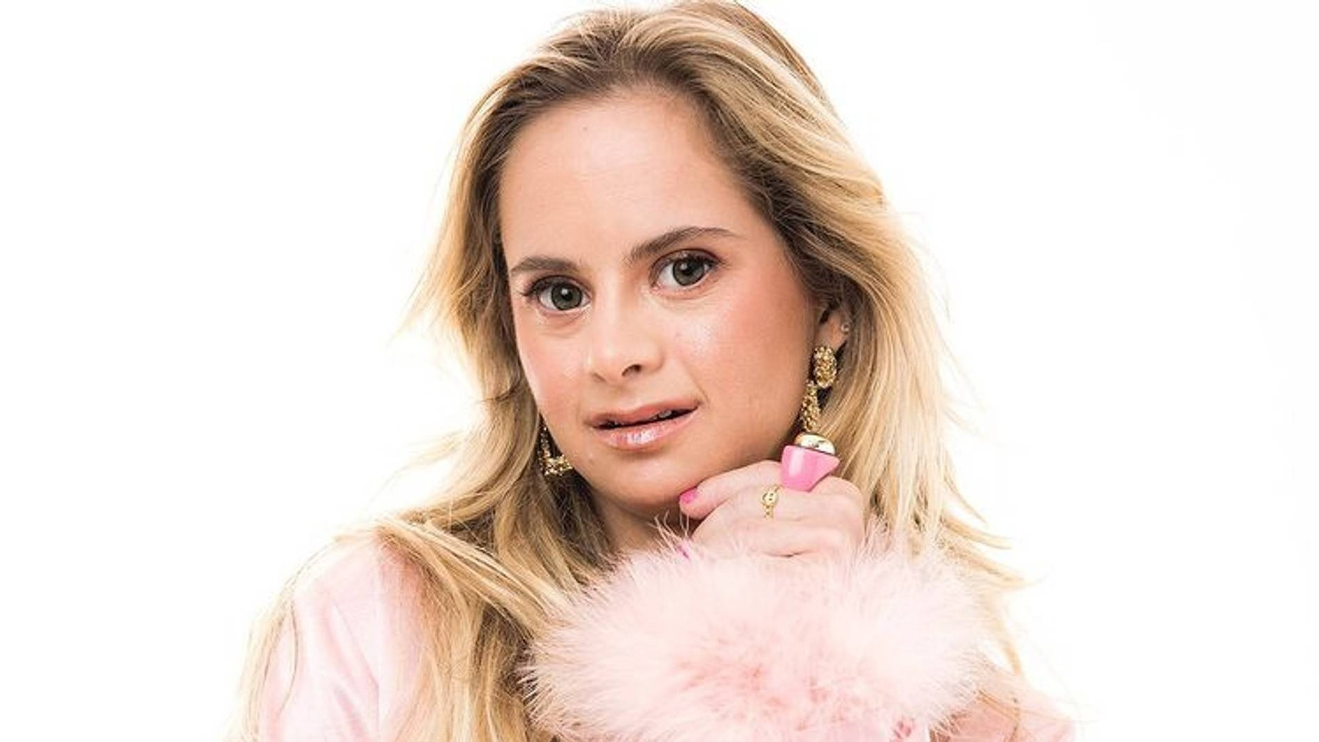 Фото: @sofiajirau