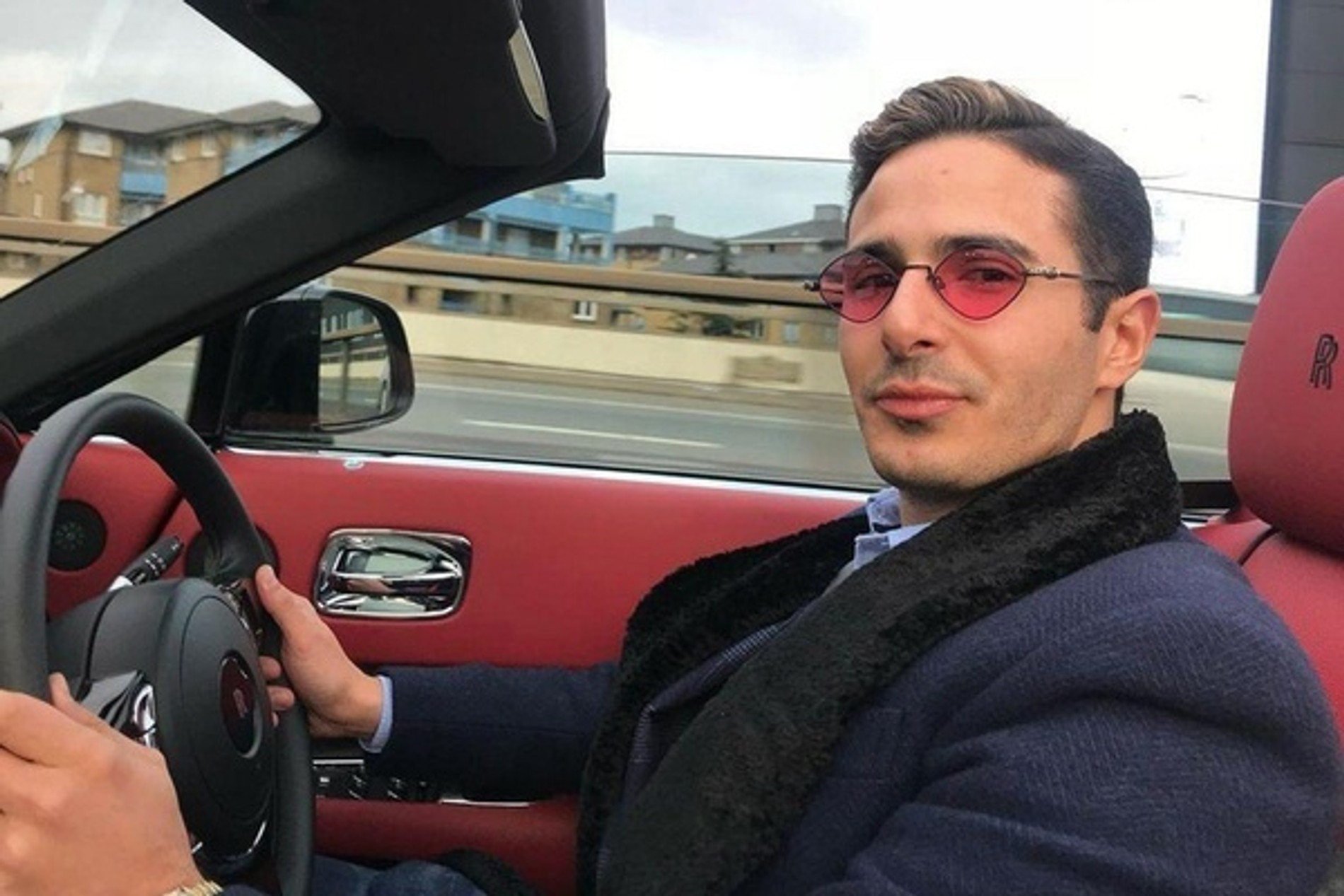 Фото: Netflix, Инстаграм Саймона Леваева