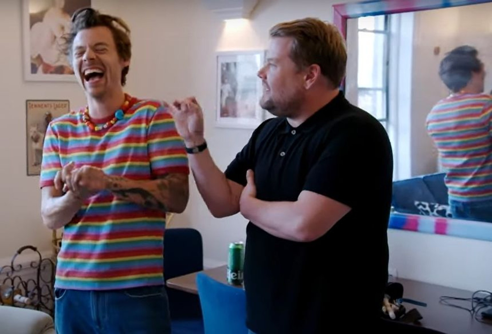 Гарри Стайлс и Джеймс Корден 
Источник: Late Late Show