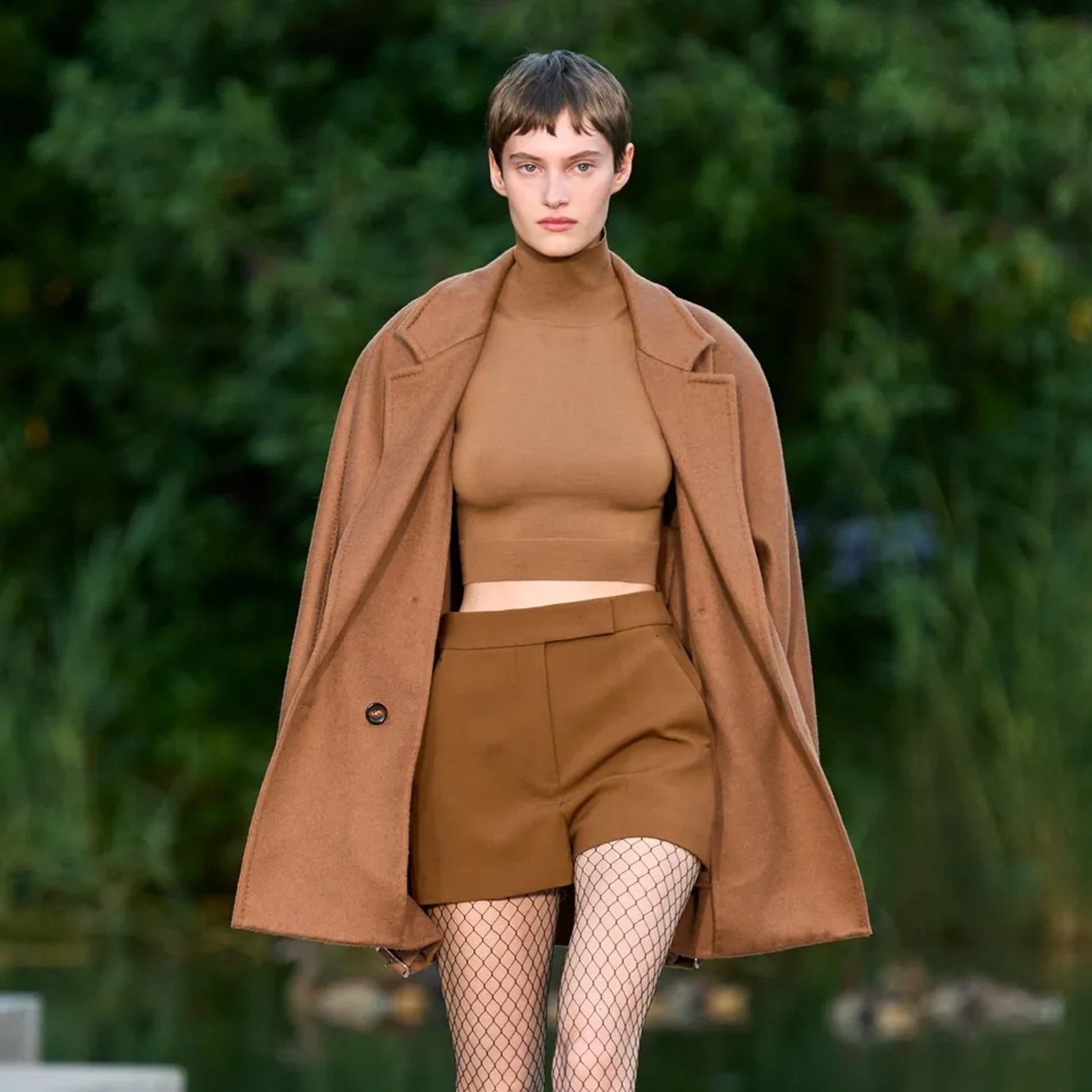 Max Mara Resort 2023 Fashion show 
Источник: Vogue 