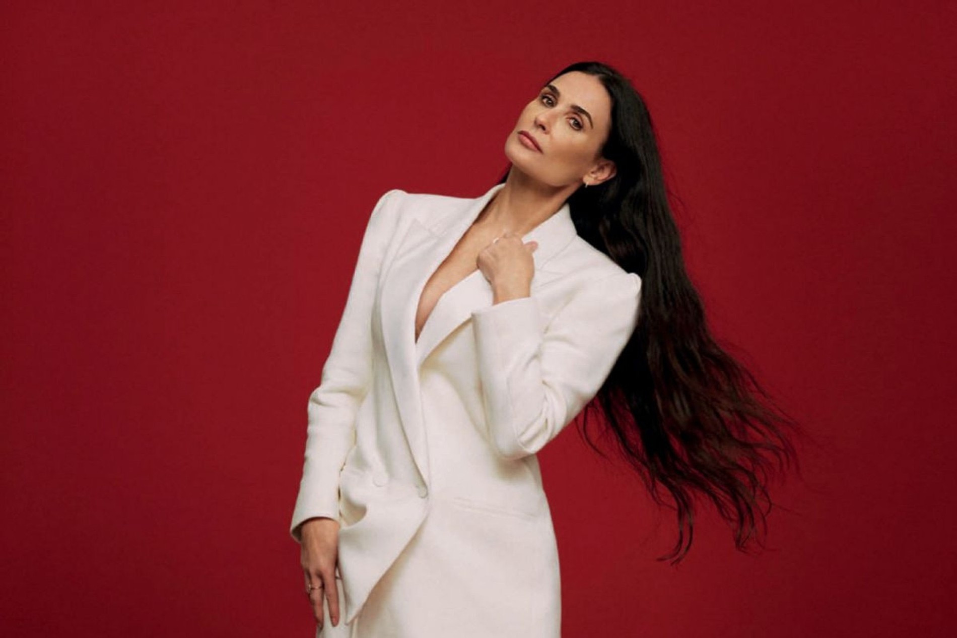 Фото: harpersbazaar.com
Деми Мур