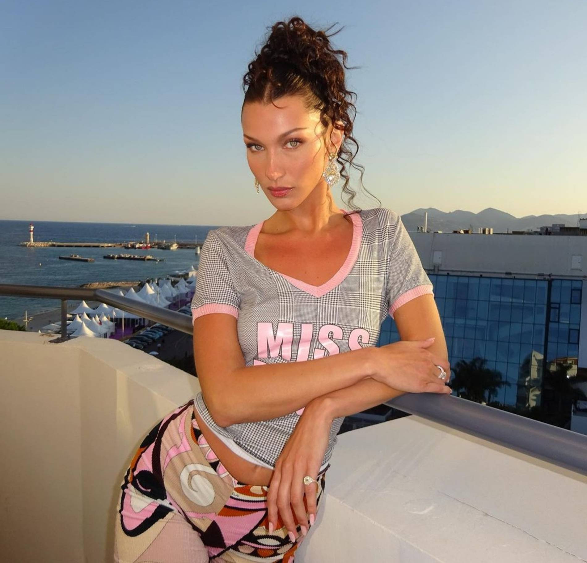 Фото: instagram (запрещен в РФ) @ bellahadid