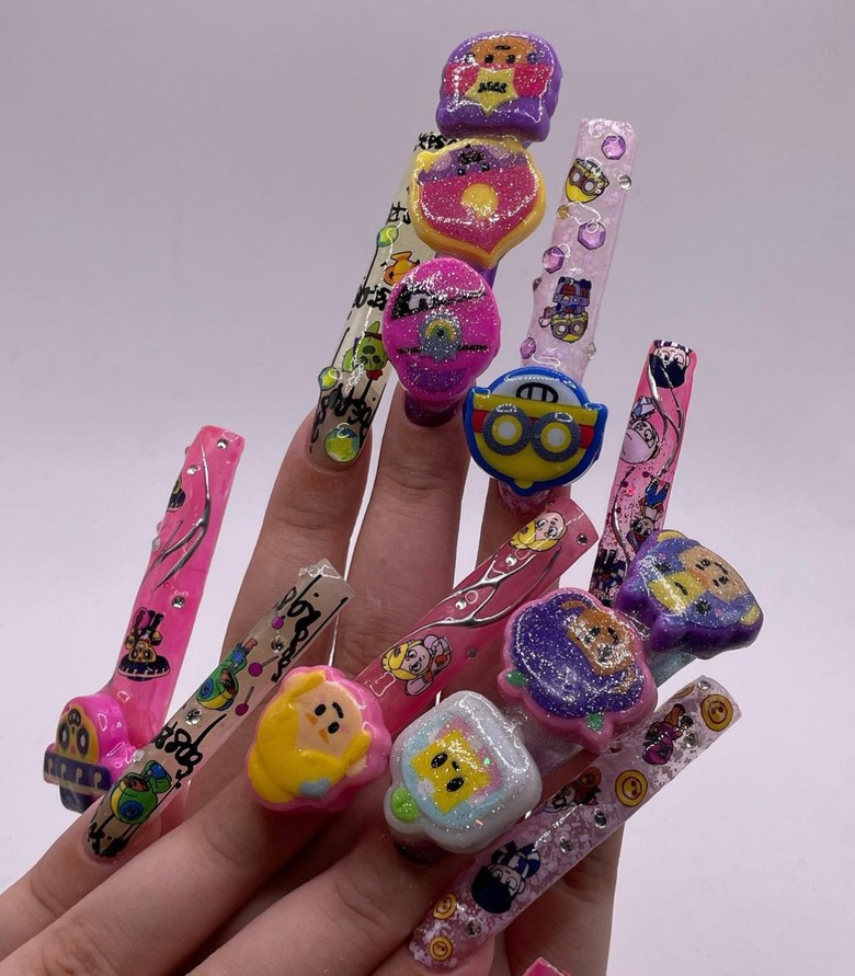 Фото: Инстаграм (запрещен в РФ) @man.in.nail