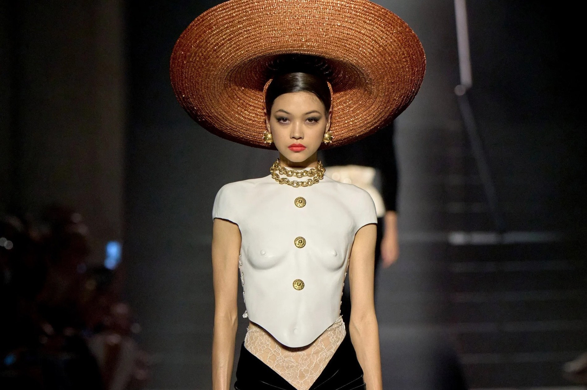 Фото: показ Schiaparelli